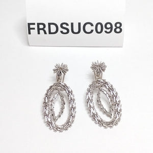 ARETES PAR ORO BLANCO 18 K 14.3 GRMS (SEMINUEVO)