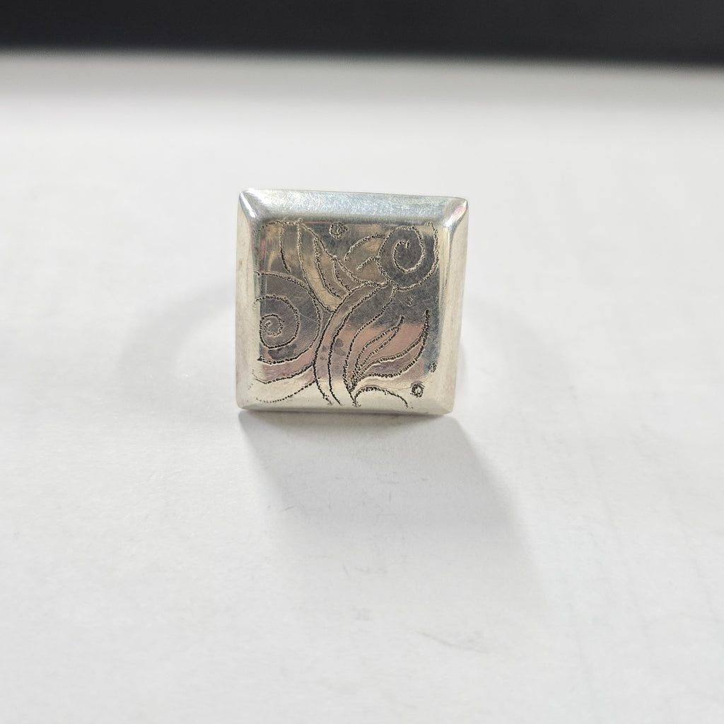 ANILLITO PLATA 9.6 GRMS (SEMINUEVO)