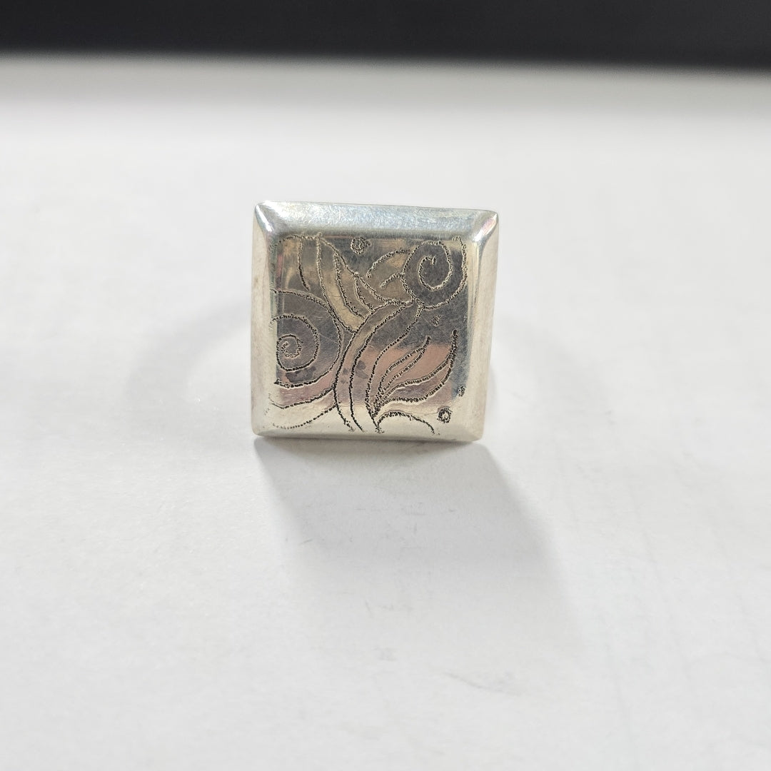 ANILLITO PLATA 9.6 GRMS (SEMINUEVO)
