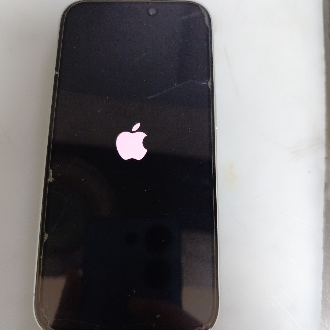 CELULAR APPLE IPHONE 16 A3286 (2024) 128 GB 8 GB RAM (SEMINUEVO)