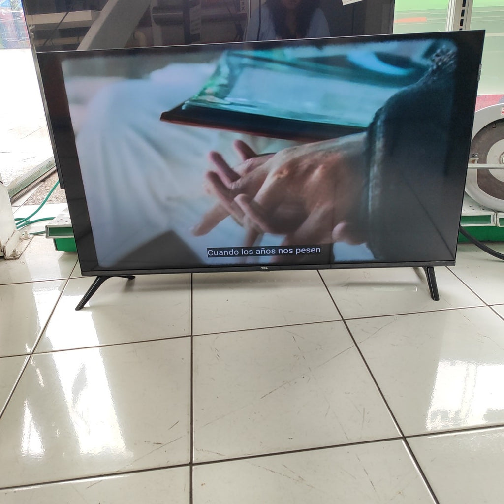PANTALLA TCL 40Q3K (2025) 40" QLED 4K (SEMINUEVO)