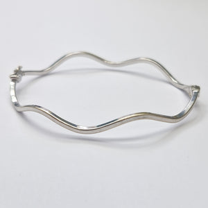 PULSERA RIGIDA ORO BLANCO 14 K 3.4 GRMS (SEMINUEVO)
