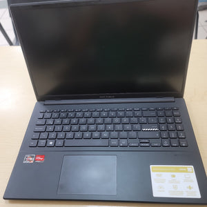 LAPTOP ASUS VIVOBOOK GO 15 E1504FA-NJ601W (2025) 512 GB SSD 8 GB RAM (SEMINUEVO)