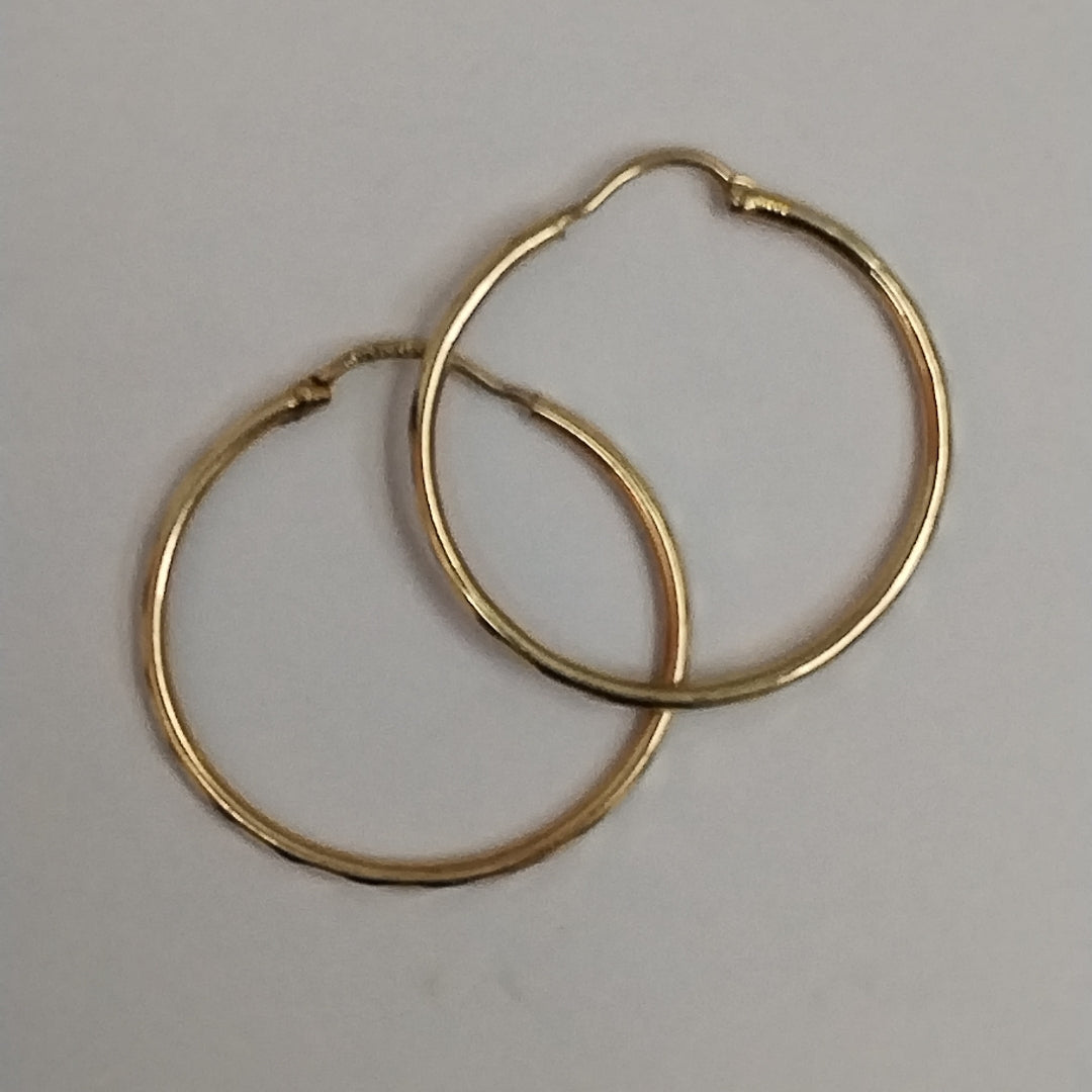 ARRACADAS PAR ORO 10 K 1.3 GRMS (SEMINUEVO)