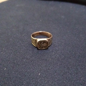 ANILLO DE GRADUACIÓN ORO 8 K 2.5 GRMS (SEMINUEVO)