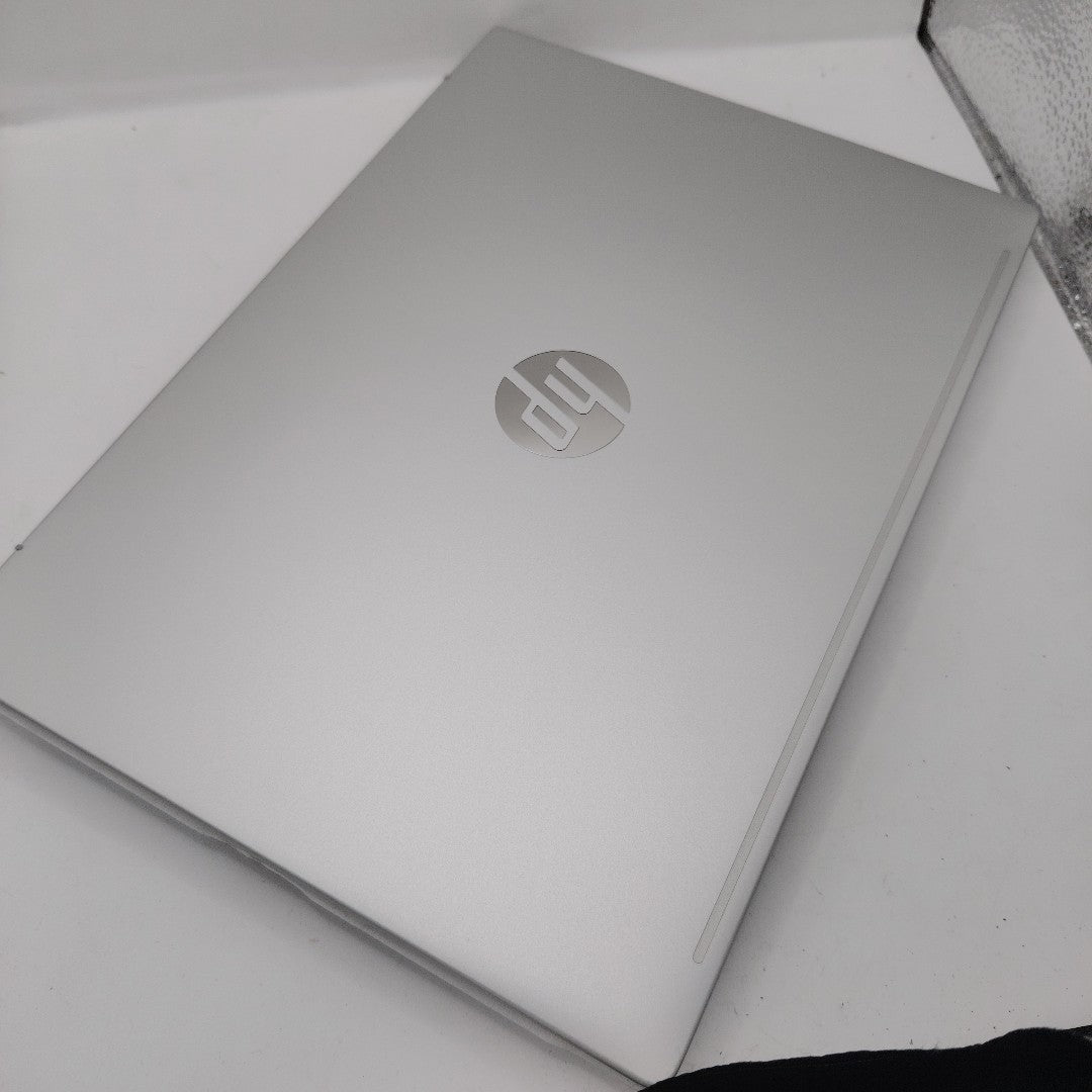 LAPTOP HP PROBOOK 4 G1IR 14 (2025) 512 GB SSD 16 GB RAM (SEMINUEVO)