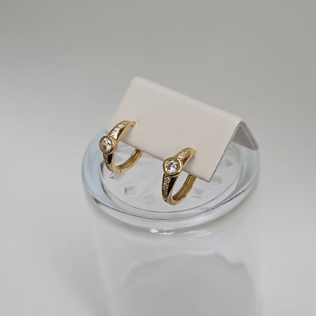 HUGGIES ORO 14K 2.4 (NUEVO)