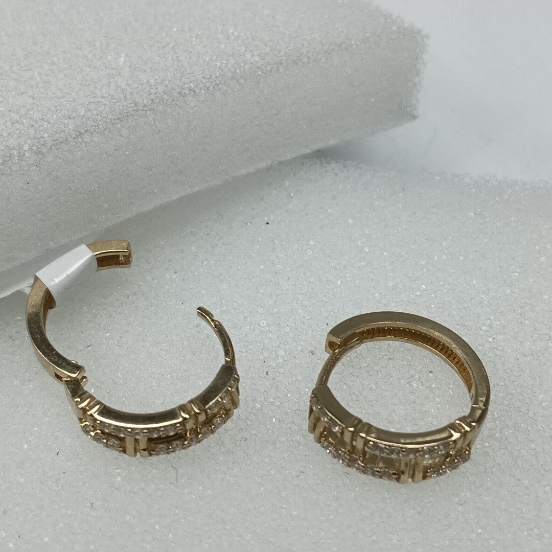 HUGGIES ORO 14K 2.6 (NUEVO)