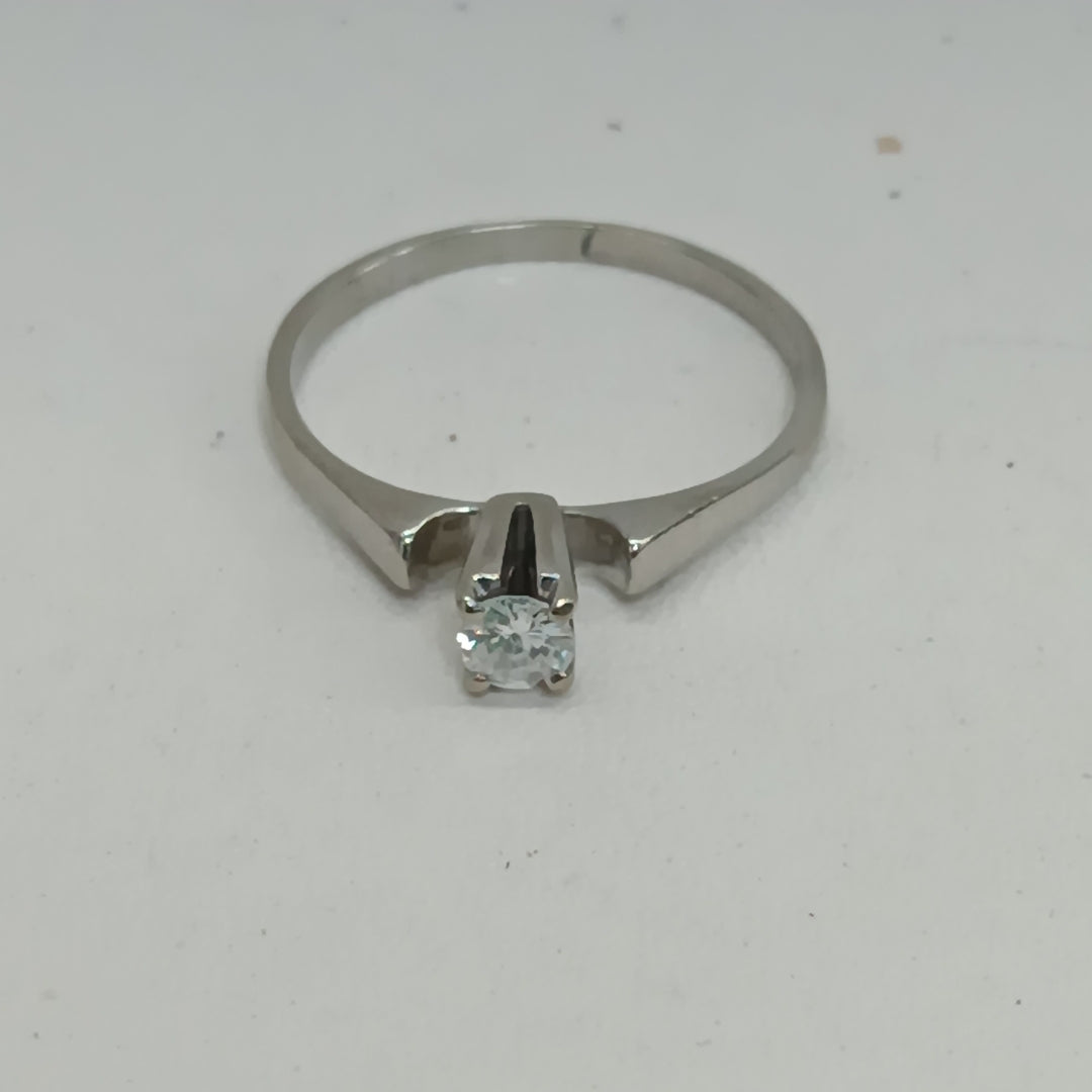 SOLITARIO ORO BLANCO 18 K 2.5 GRMS (SEMINUEVO)