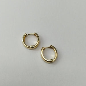 HUGGIES ORO 14K 1.2 (NUEVO)
