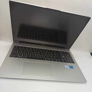 LAPTOP HUAWEI MATEBOOK D16 MCLF-X (2024) 1 TB SSD 16 GB RAM (SEMINUEVO)