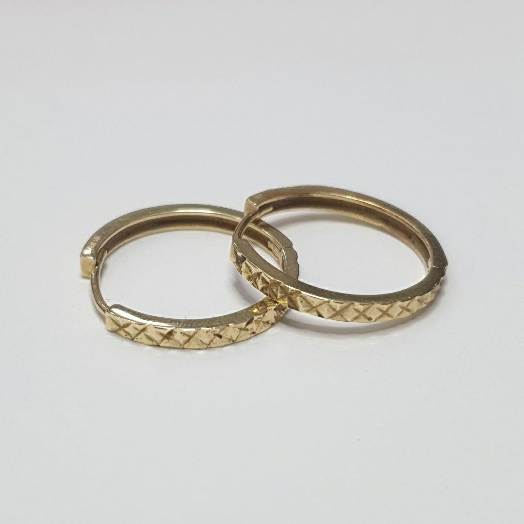 ARETES PAR, ARRACADAS PAR ORO 14 K 2.2 GRMS (SEMINUEVO)
