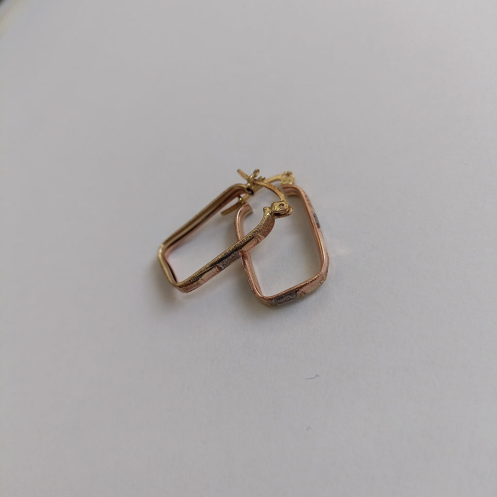 ARRACADAS PAR ORO 14 K 2 GRMS (SEMINUEVO)