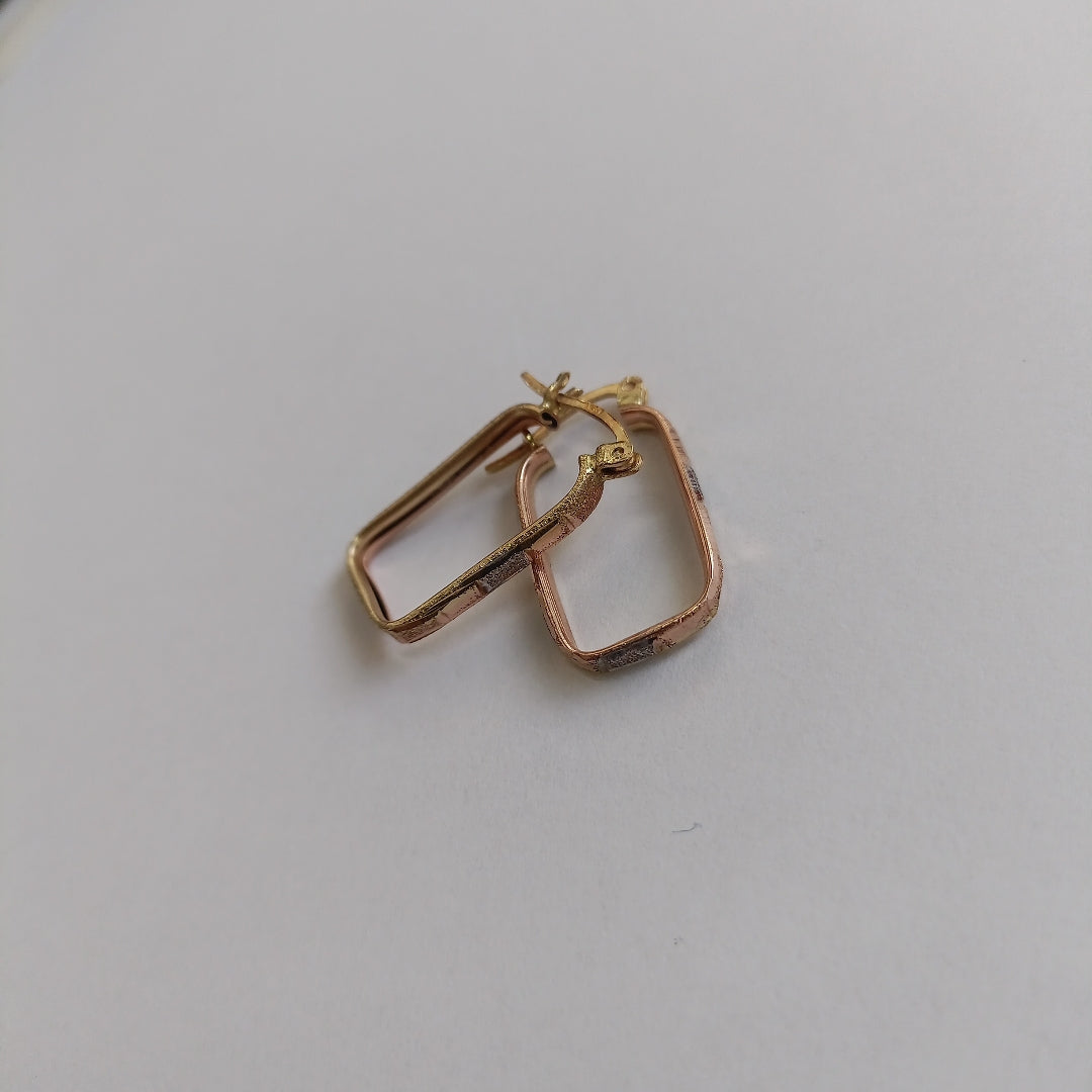 ARRACADAS PAR ORO 14 K 2 GRMS (SEMINUEVO)