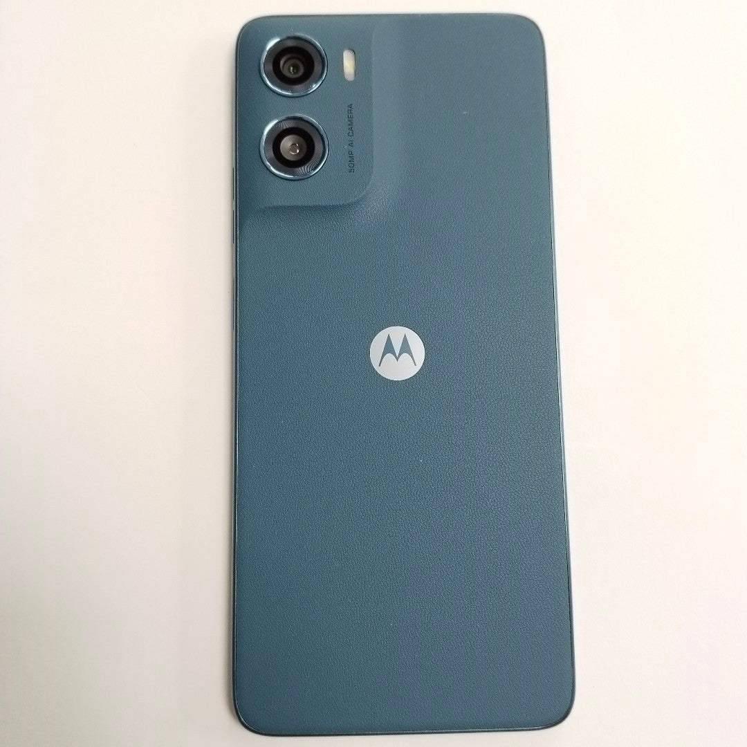 CELULAR MOTOROLA MOTO G06 XT2535-2 (2025) 64 GB 4 GB RAM (SEMINUEVO)