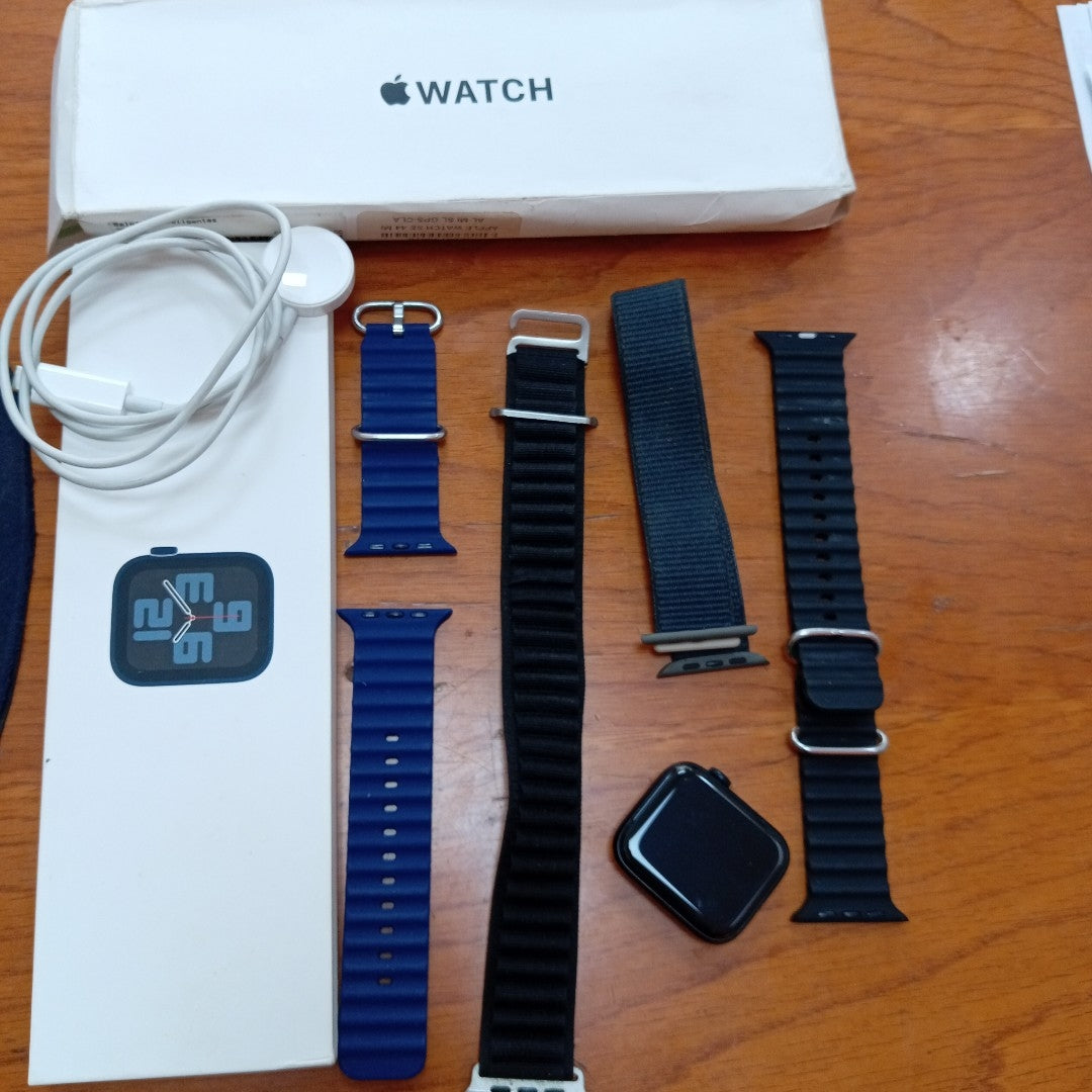 SMARTWATCH APPLE SE 2 ALUMINIO A2723 44 MM GPS (SEMINUEVO)