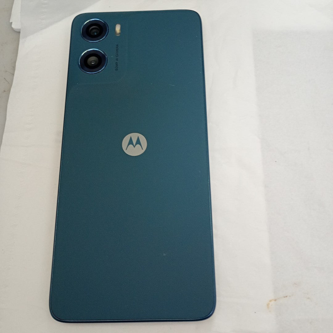 CELULAR MOTOROLA MOTO G06 XT2535-2 (2025) 256 GB 4 GB RAM (SEMINUEVO)