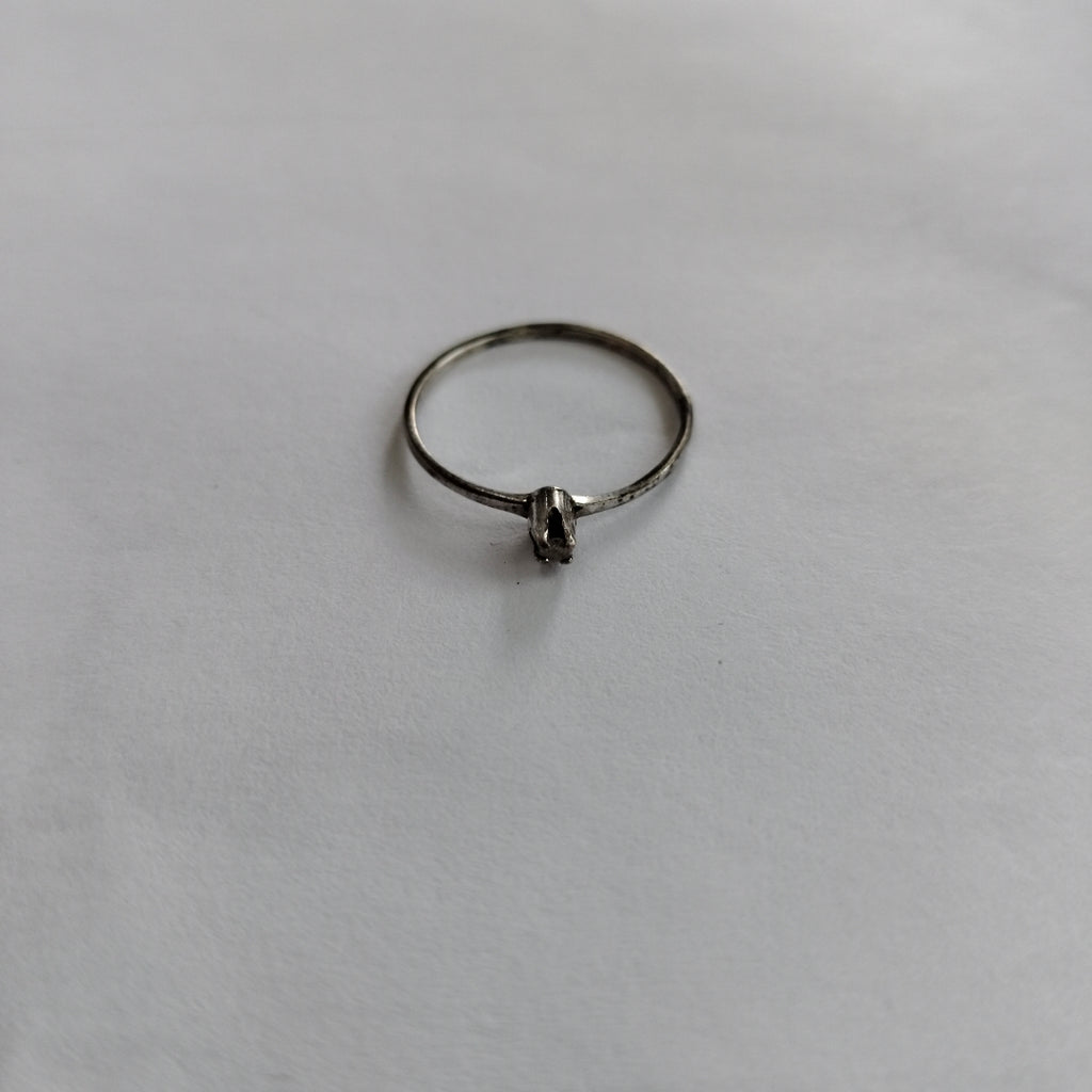 ANILLITO PLATA 0.7 GRMS (SEMINUEVO)
