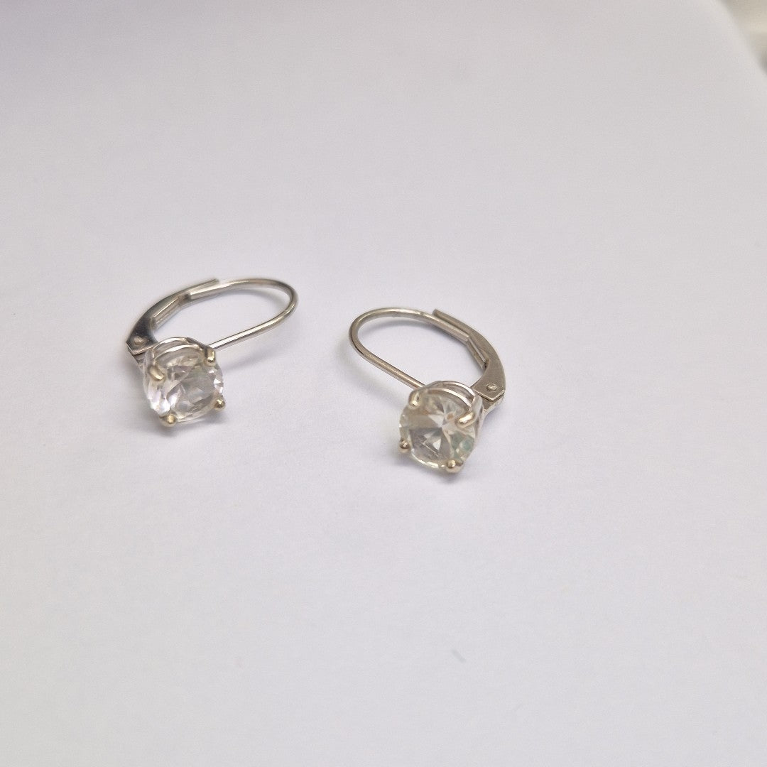 ARETES PAR ORO BLANCO 14 K 1,60 GRMS (SEMINUEVO)