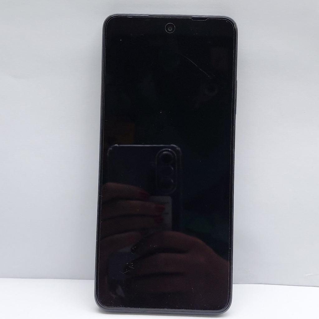 CELULAR OPPO A80 5G CPH2639 (2024) 256 GB 8 GB RAM (SEMINUEVO)