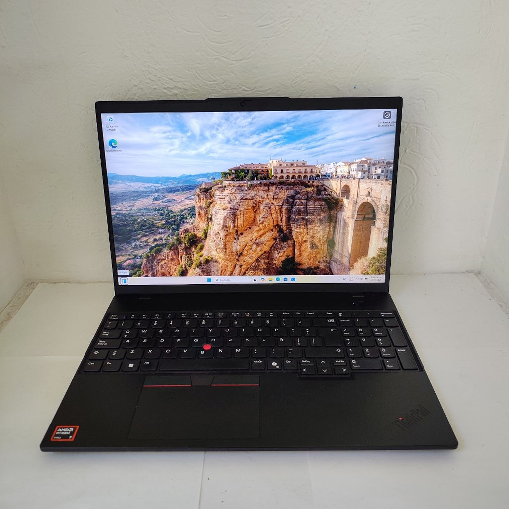 LAPTOP LENOVO THINKPAD L16 GEN 2 (2025) 1 TB SSD 32 GB RAM (SEMINUEVO)