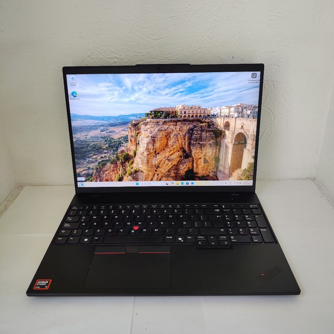 LAPTOP LENOVO THINKPAD L16 GEN 2 (2025) 1 TB SSD 32 GB RAM (SEMINUEVO)