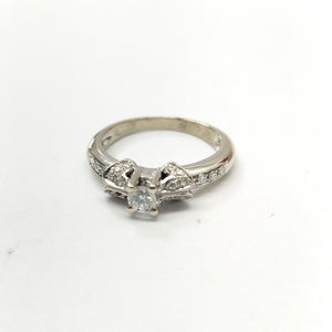 ANILLITO ORO, ORO BLANCO 18 K 4.7 GRMS (SEMINUEVO)
