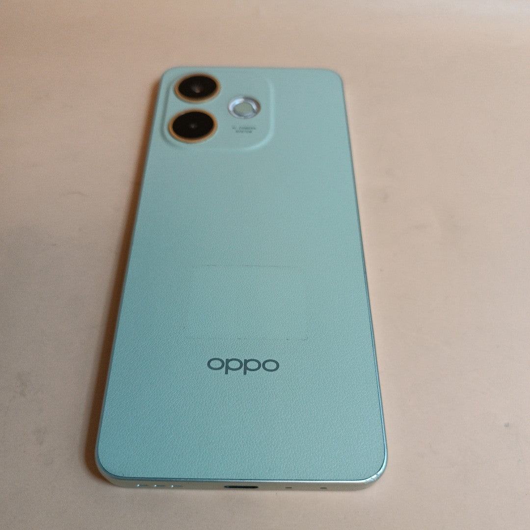 CELULAR OPPO A5 PRO CPH2711 (2025) 256 GB 8 GB RAM (SEMINUEVO)