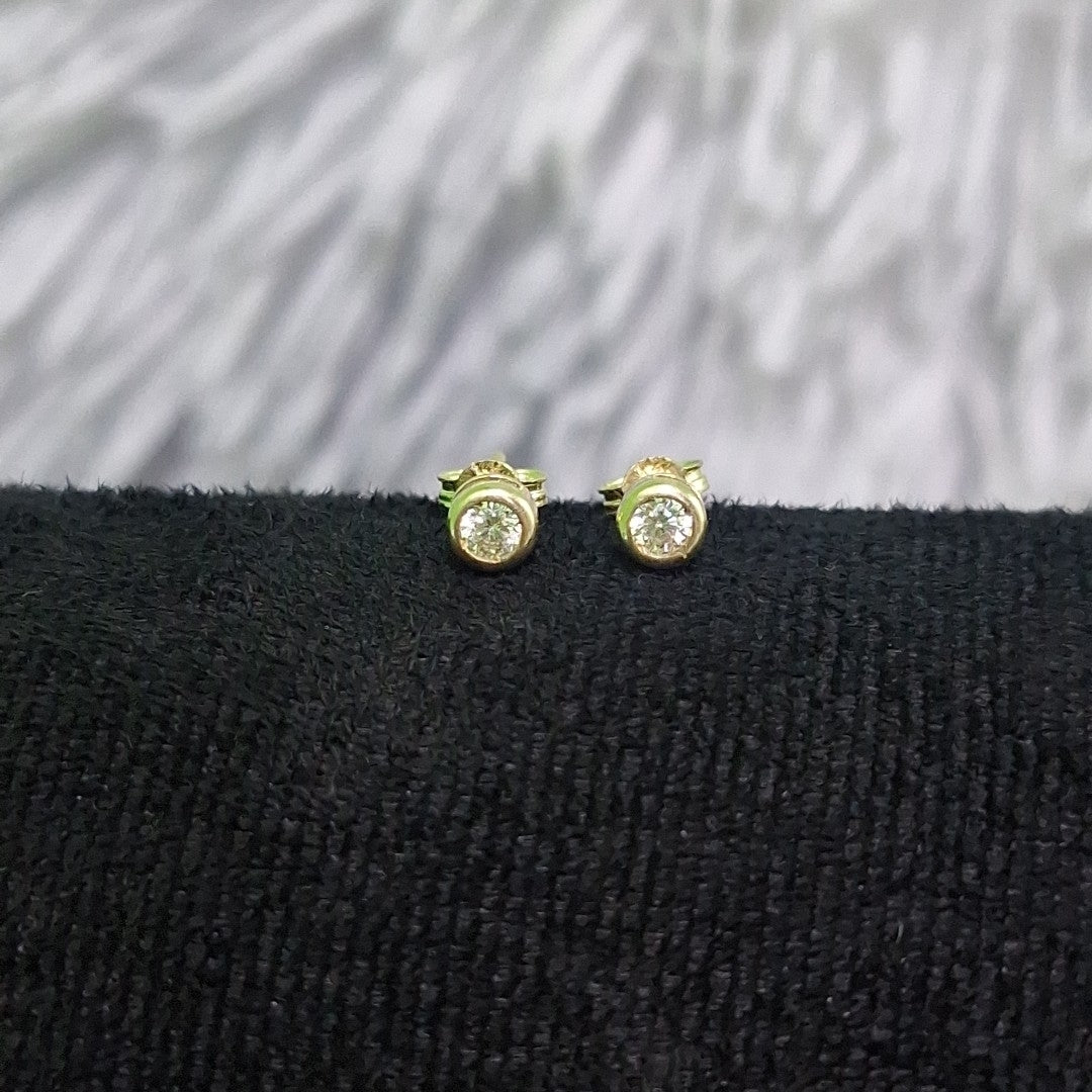 BROQUELES ORO 14K 0.8 (NUEVO)