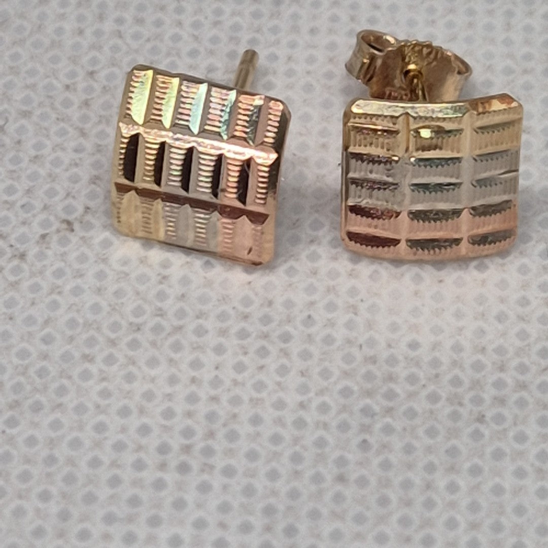 ARETES PAR ORO 14 K 1.7 GRMS (SEMINUEVO)