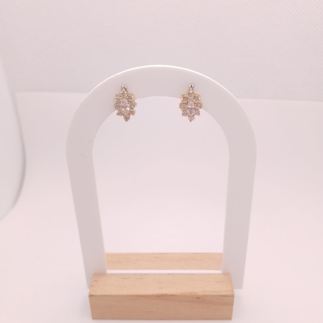 ARETES PAR ORO 8 K 2.9 GRMS (SEMINUEVO)