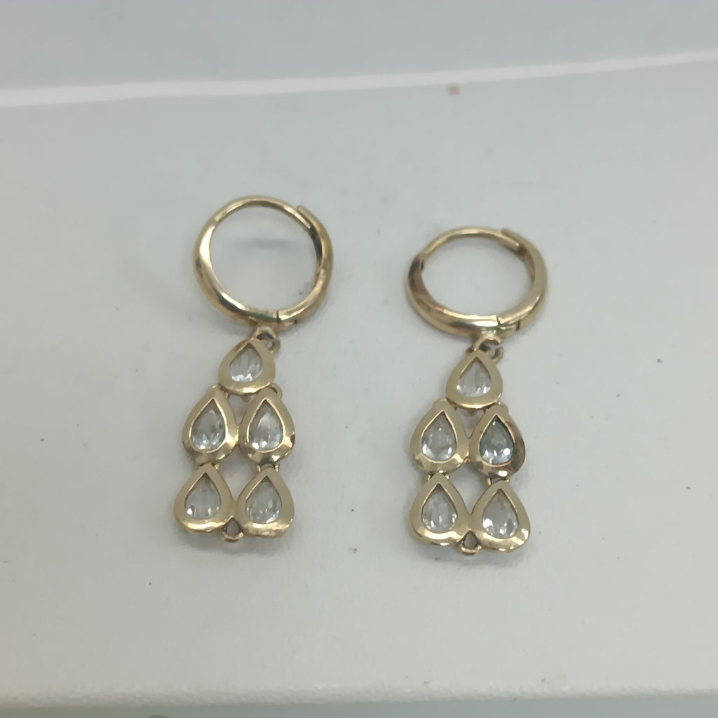 ARRACADAS PAR ORO 14 K 3.1 GRMS (SEMINUEVO)