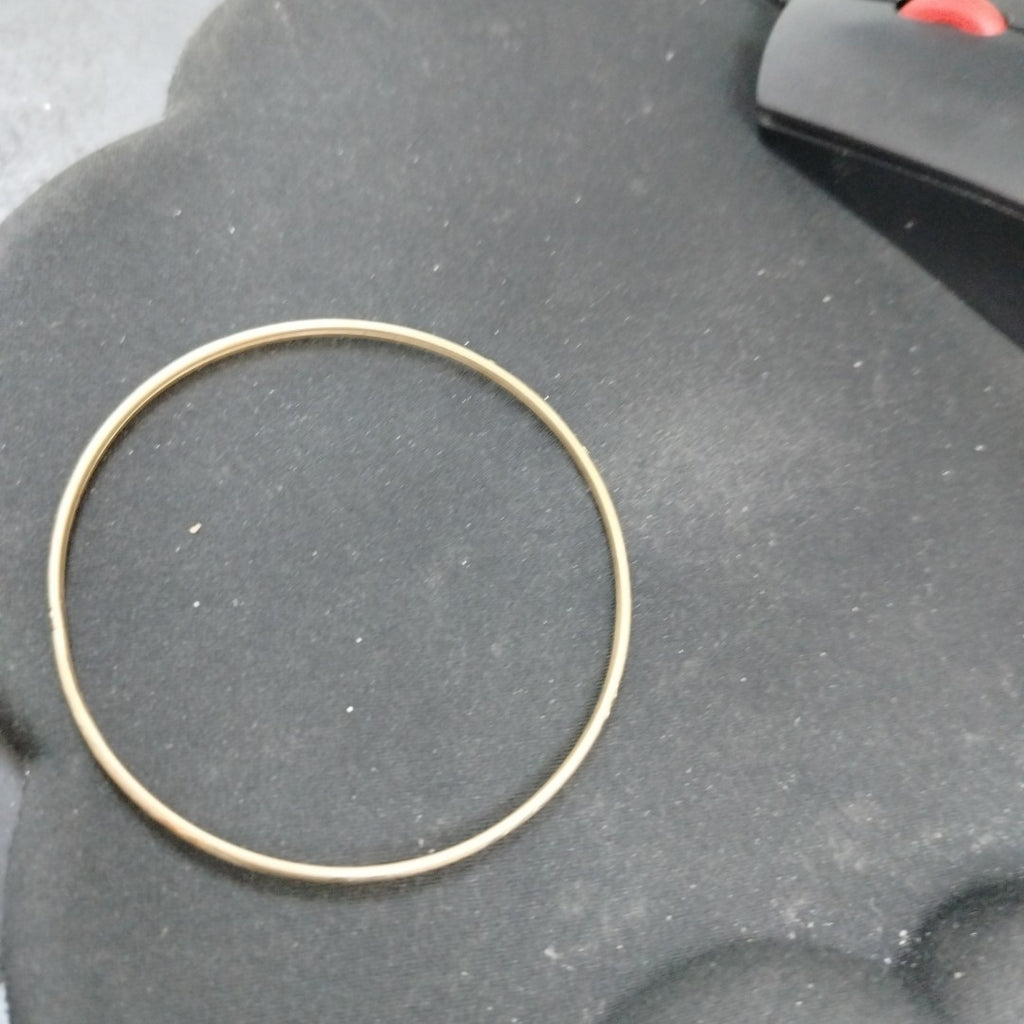 PULSERA RIGIDA ORO 10 K 3.5 GRMS (SEMINUEVO)