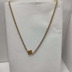 CADENA, DIJE ORO 10 K 4.4 GRMS (SEMINUEVO)