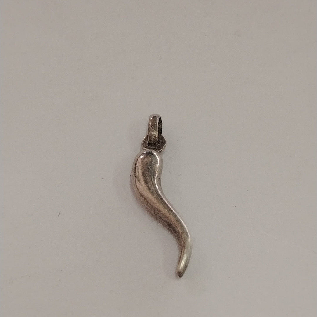 DIJE PLATA 0.8 GRMS (SEMINUEVO)