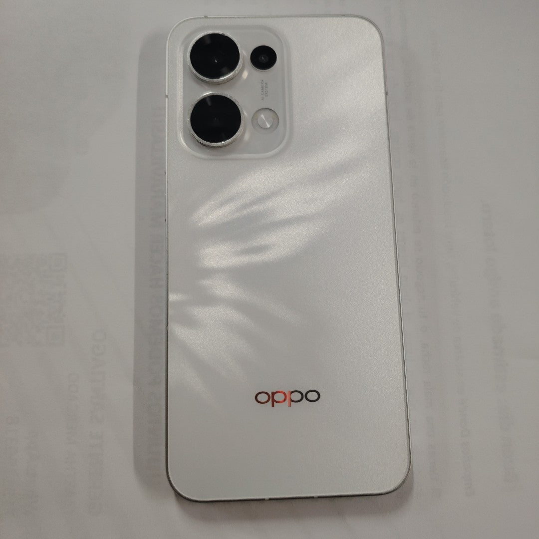 CELULAR OPPO RENO13 5G CPH2689 (2024) 512 GB 12 GB RAM (SEMINUEVO)