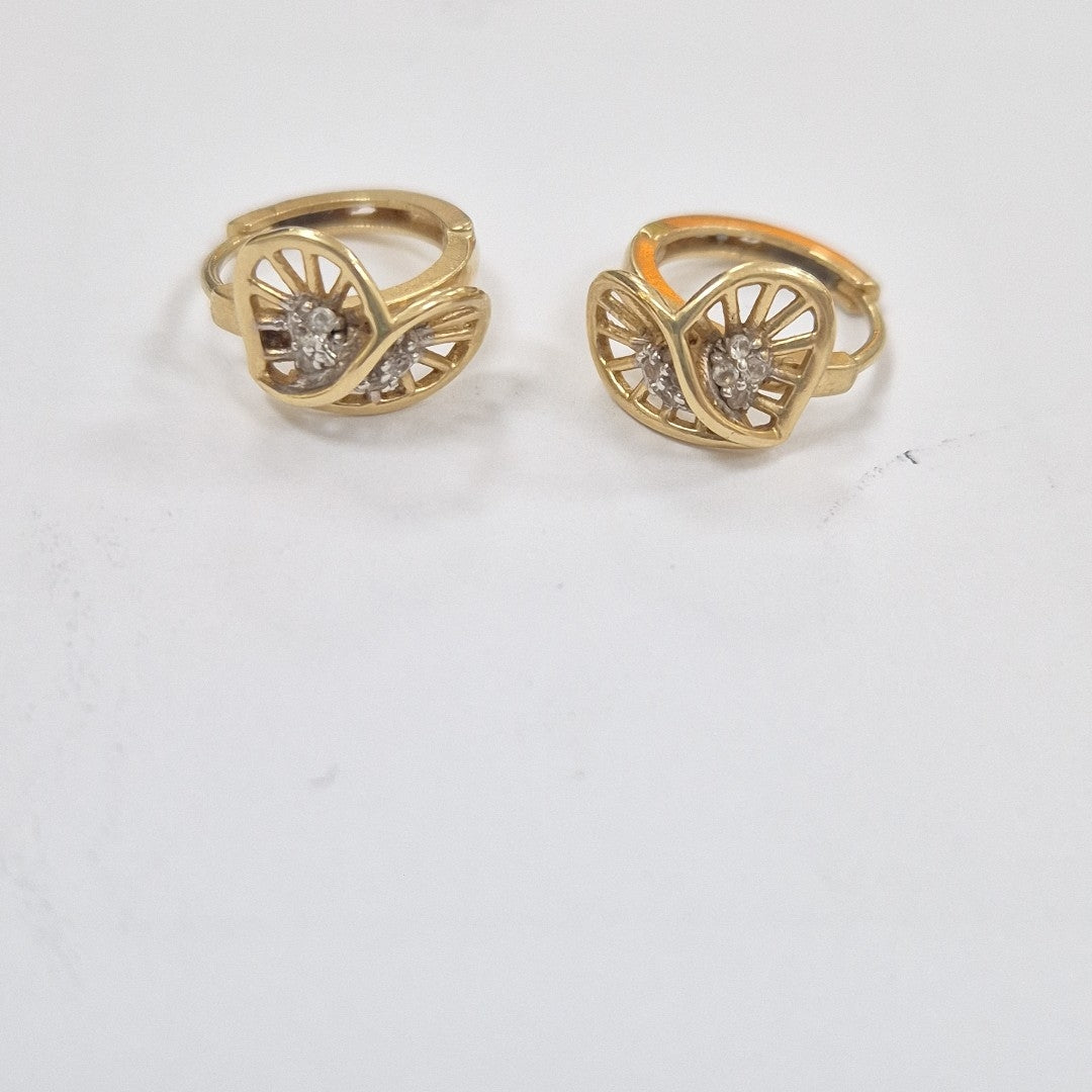 ARRACADAS PAR ORO 10 K 2.5 GRMS (SEMINUEVO)