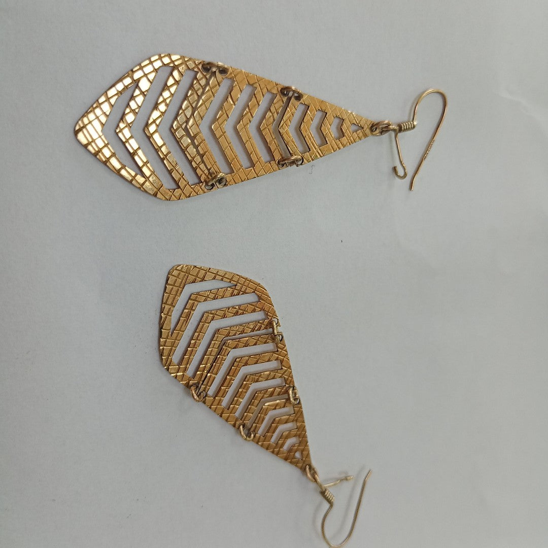 ARETES PAR ORO 10 K 3.9 GRMS (SEMINUEVO)