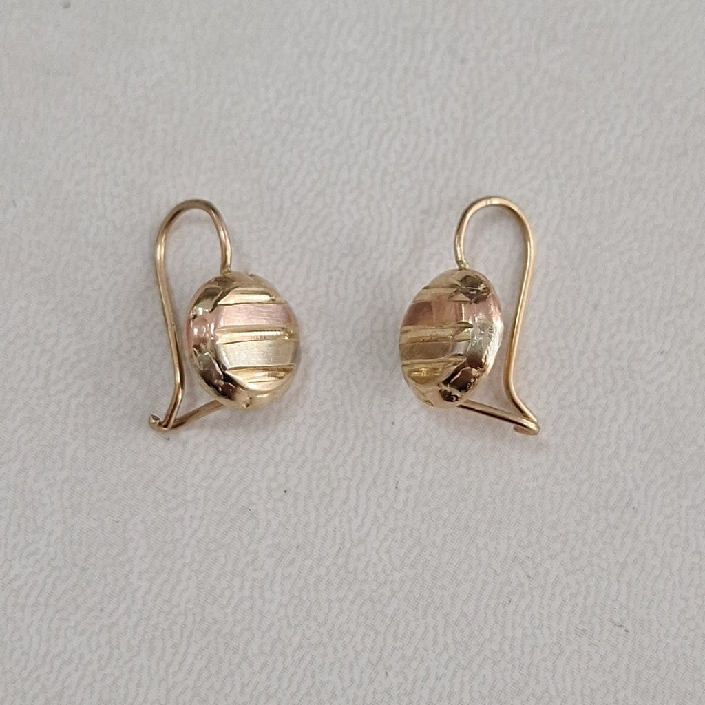 ARETES PAR ORO 8 K 1.1 GRMS (SEMINUEVO)
