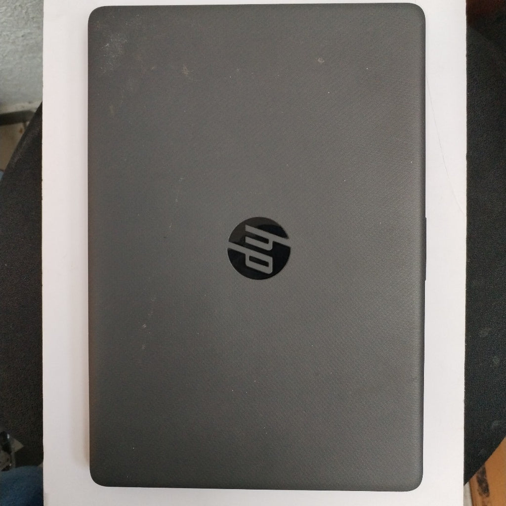 LAPTOP HP 245 G9 (2023) 256 GB SSD 8 GB RAM (SEMINUEVO)