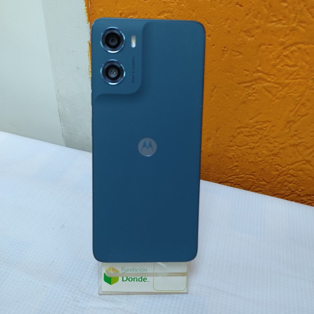 CELULAR MOTOROLA MOTO G06 XT2535-2 (2025) 64 GB 4 GB RAM (SEMINUEVO)