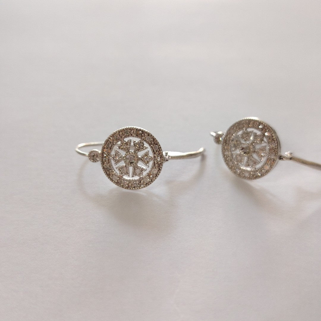 ARETES PAR ORO BLANCO 14 K 4,00 GRMS (SEMINUEVO)
