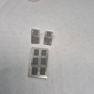 BROQUELES PAR, DIJE PLATA 9.4 GRMS (SEMINUEVO)