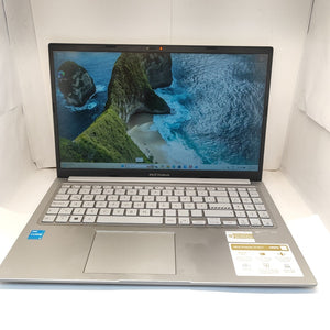 LAPTOP ASUS VIVOBOOK 15 F1504VA-NJ2533W (2025) 512 GB SSD 16 GB RAM (SEMINUEVO)