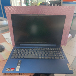 LAPTOP LENOVO IDEAPAD SLIM 3 15AMN8 (2025) 512 GB SSD 8 GB RAM (SEMINUEVO)