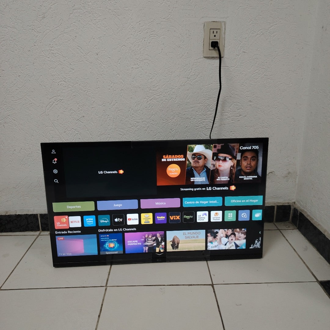 PANTALLA LG 32LR600BPSC (2025) 32" LED HD (SEMINUEVO)