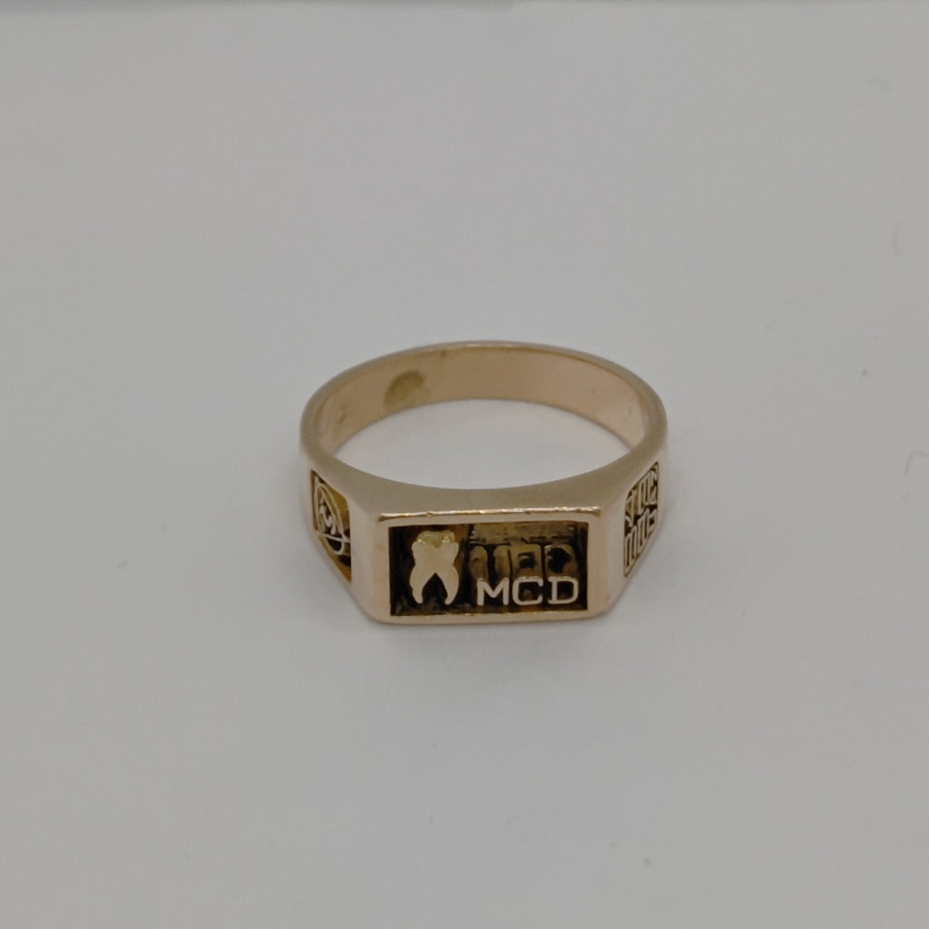 ANILLO DE GRADUACIÓN ORO 10 K 5.6 GRMS (SEMINUEVO)