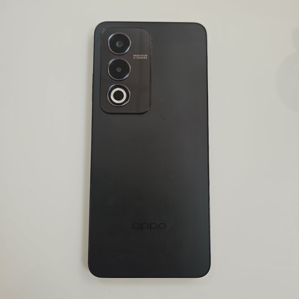 CELULAR OPPO A80 5G CPH2639 (2024) 256 GB 8 GB RAM (SEMINUEVO)
