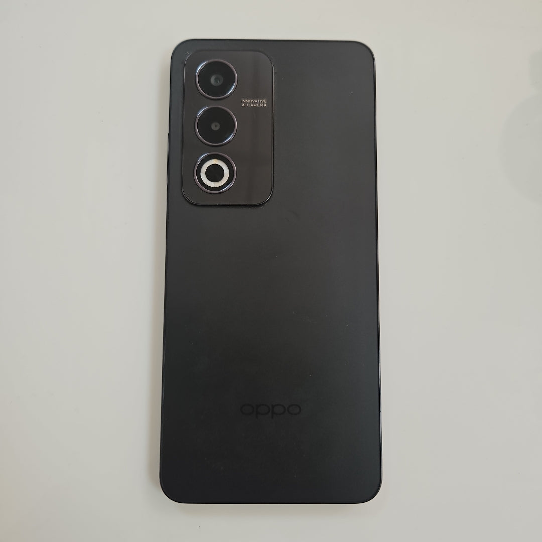 CELULAR OPPO A80 5G CPH2639 (2024) 256 GB 8 GB RAM (SEMINUEVO)