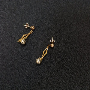 ARETES PAR ORO COMBINADO 8 K 2.7 GRMS (SEMINUEVO)